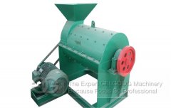 Horizontal type hammer mill